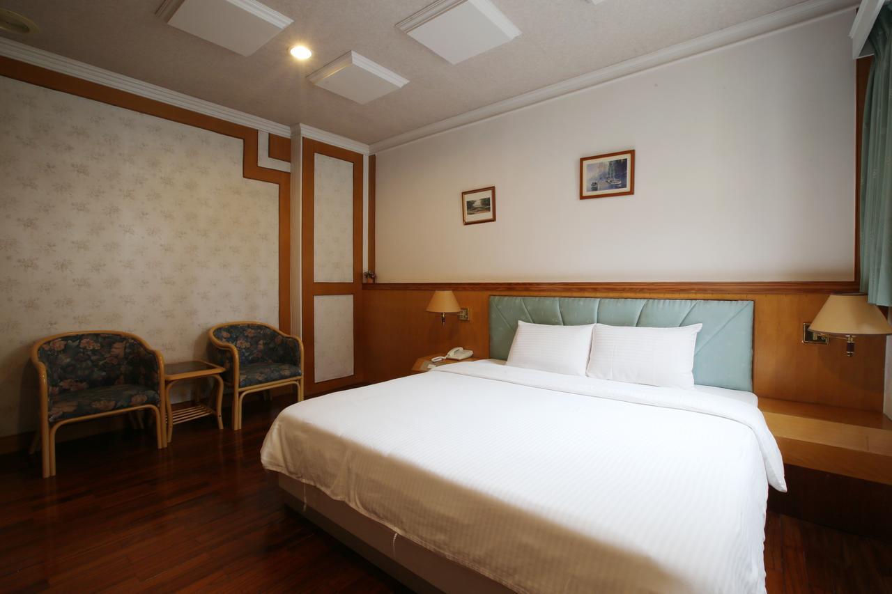 Long Shan Hotel 자오시 외부 사진